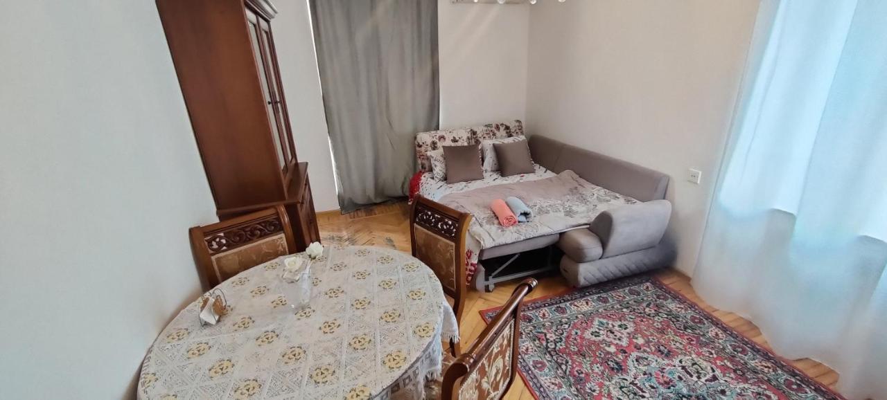 Budget One Room Apartment Baku Ngoại thất bức ảnh